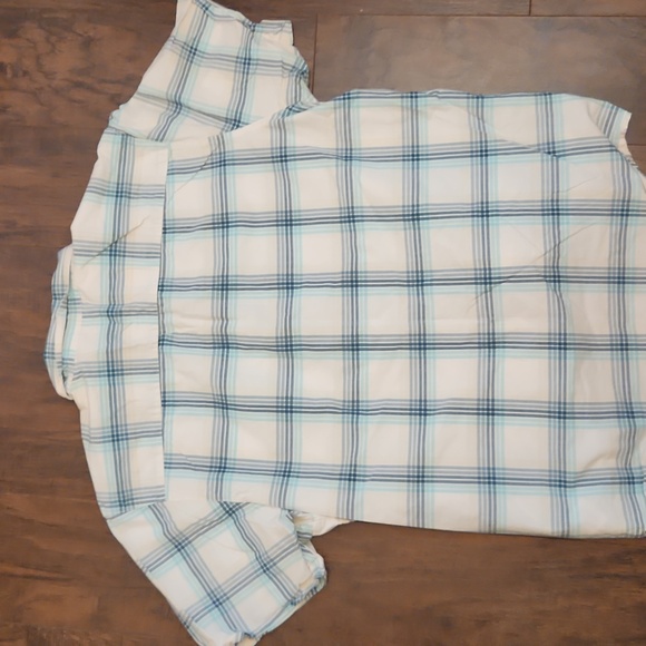 Large Columbia Button-up - Picture 4 of 4